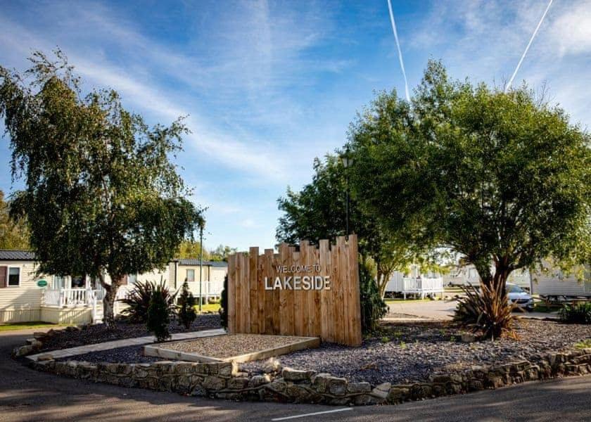 Tuscany Lodge Merston エクステリア 写真