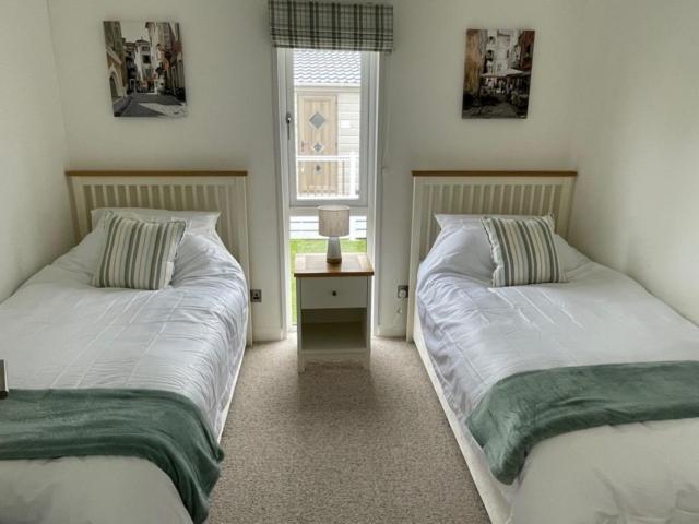 Tuscany Lodge Merston エクステリア 写真